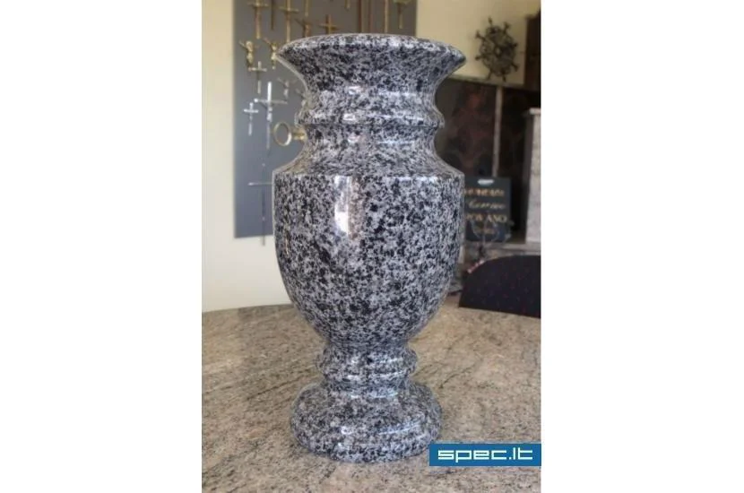 Akmens turgus, UAB | spec.lt