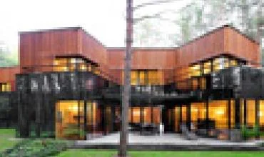 Arches: Gyvenamasis namas „Pušies šakos“