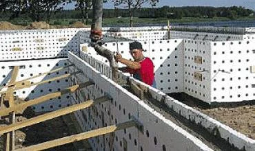 Alternatyva tradiciniams gelžbetonio pamatų klojiniams