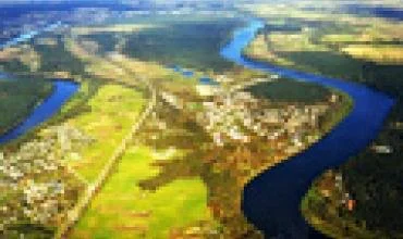 Birštonas kratosi apleistų pastatų