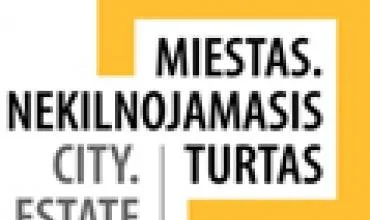 Brangstanti šiluma diktuoja parodų akcentus