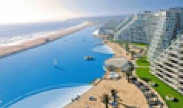 Didžiausiame pasaulio baseine galima net buriuoti