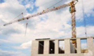 Garažas po rekonstrukcijos virto triaukščiu namu