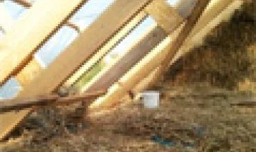 Gyvenimas šiaudiniame name - pagalba gamtai ir sau