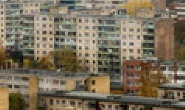 Gyventojų apklausa: senų daugiabučių atnaujinimas neišvengiamas, bet turi likti savanoriškas
