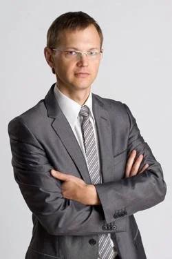 "Interio" atidaro baldų ir šviestuvų salonus Rygoje