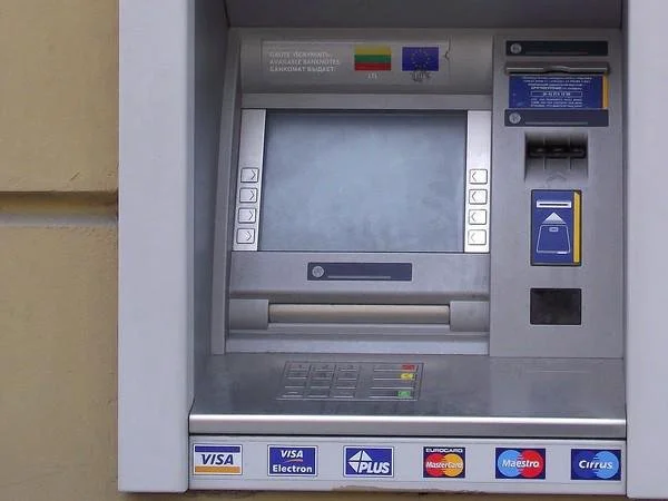 Kaip atidaryti banko sąskaitą Lenkijoje?