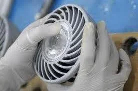 Kaune korėjiečiai šiandien atidaro LED šviestuvų surinkimo gamyklą