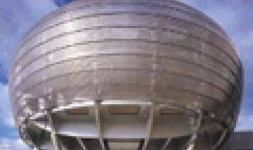 Metaliniai fasadai - naujos nuotaikos architektūroje