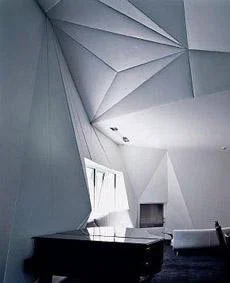 „Monaco House“ – kubinė intervencija