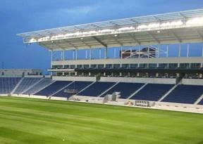 Stokholmo stadionų fasadus įrenginės lietuviai