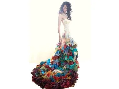 Suknelių spalvų magija