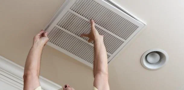 Tinkamo gyvenamųjų ir darbo patalpų vėdinimo būtinybė